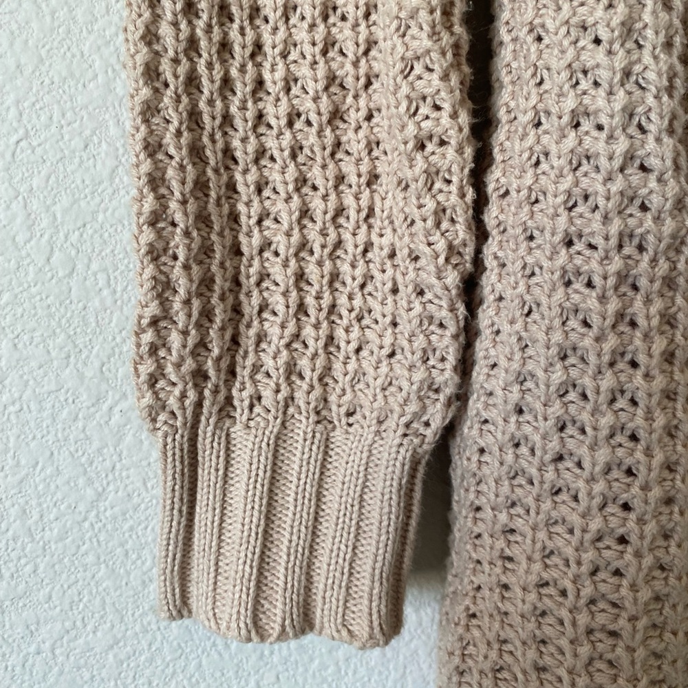 Billabong Medium Knit Sweater Cream Colored Waffle View 4